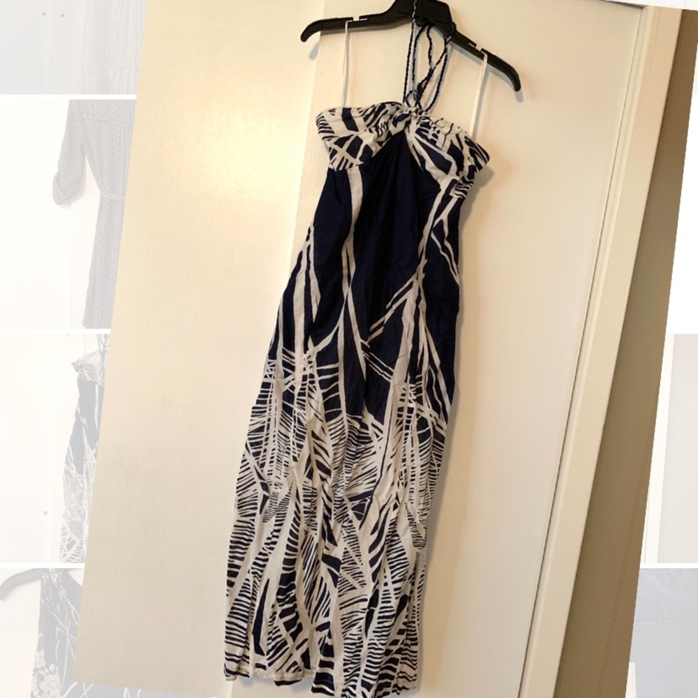 Super cute Hawaiian print sun dress